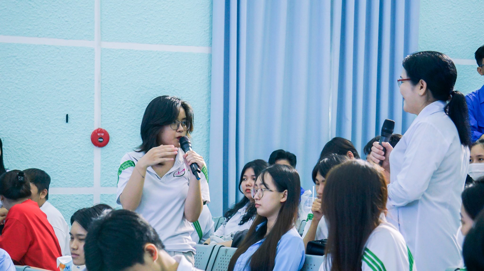 Lan tỏa Chuyện khó nói to đến hàng ngàn sinh viên Cần Thơ tại Fiesta Tour - Ảnh 2.